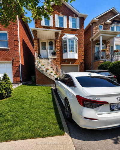 Detached House for lease at 9 Forest Point Drive, Toronto, Ontario, M6M 5E8 - Mount Dennis - MLS: W13712796