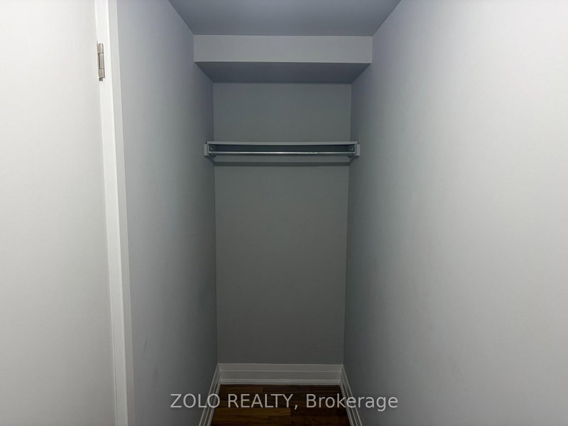 2737 Keele Toronto,ON M3M 2E9 — Photo 5