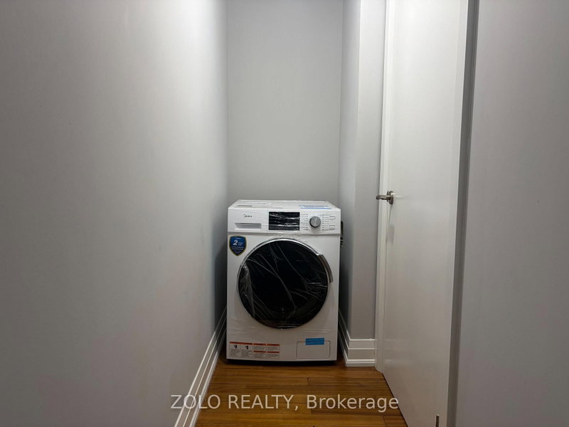 2737 Keele Toronto,ON M3M 2E9 — Photo 6