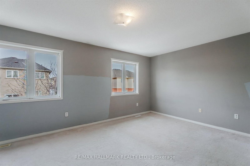 241 Featherstone Milton,ON L9T 7C3 — Photo 13