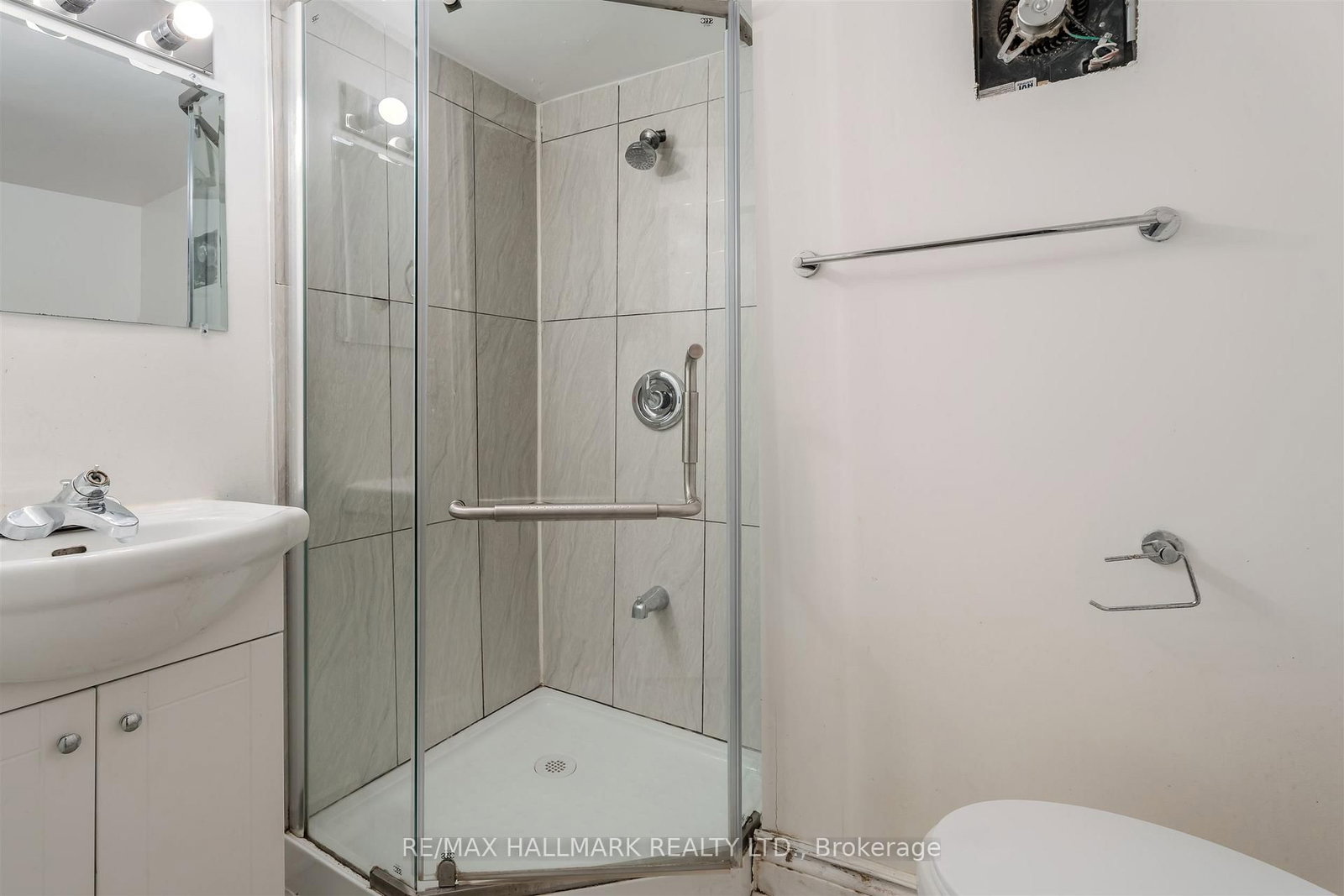 241 Featherstone Road • Milton, ON photo 27