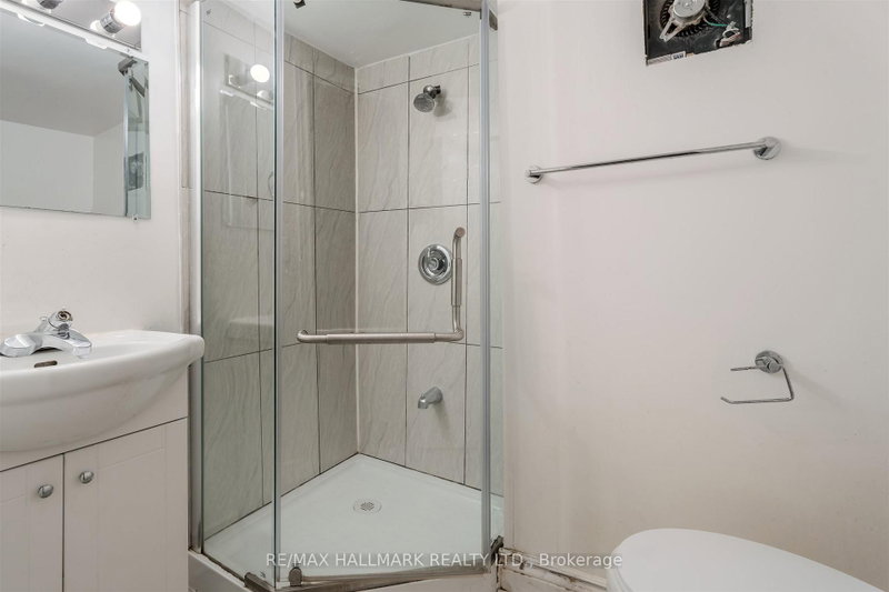 241 Featherstone Milton,ON L9T 7C3 — Photo 27