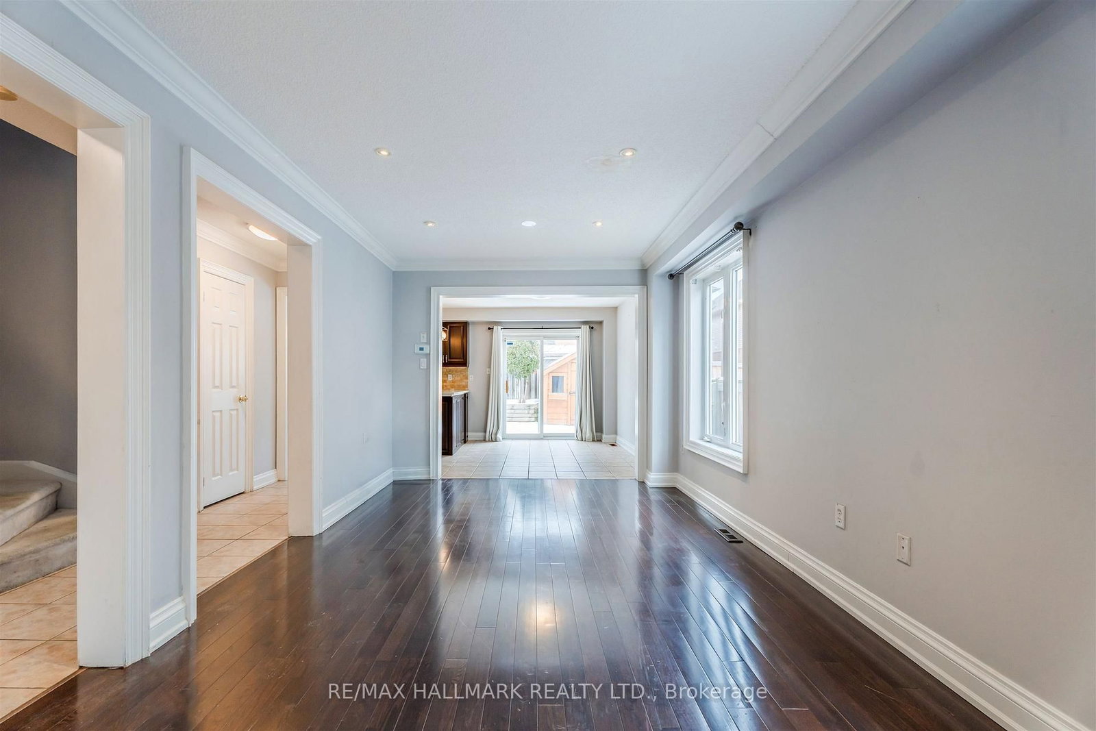 241 Featherstone Road • Milton, ON photo 4
