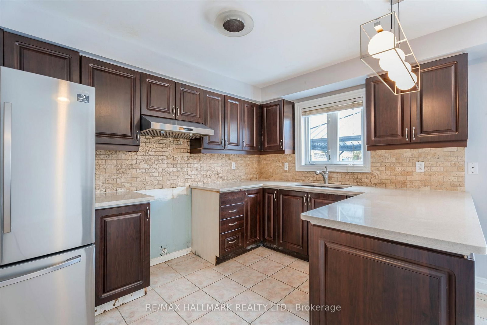 241 Featherstone Road • Milton, ON photo 8