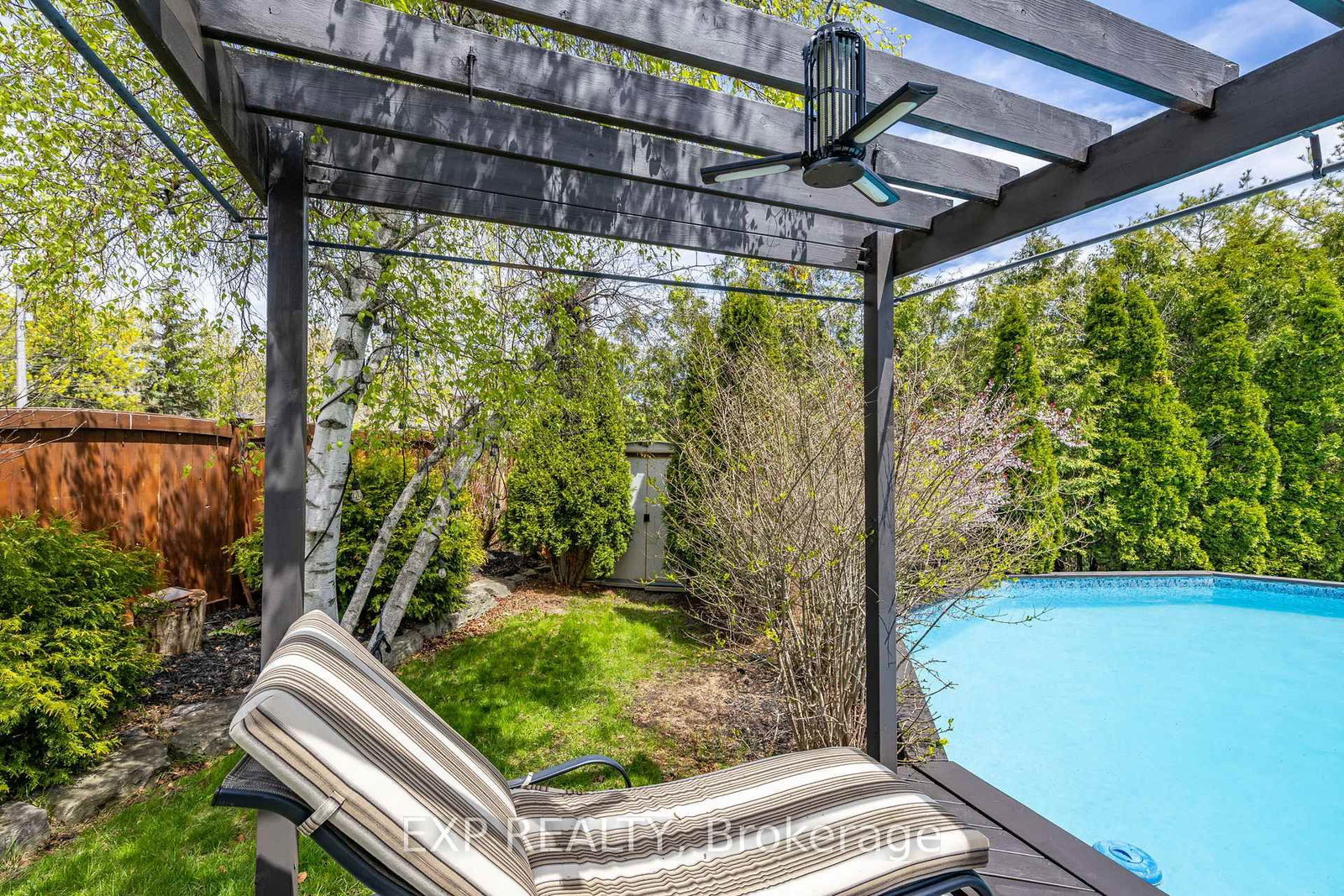2137 Frontier Drive • Oakville, ON photo 43