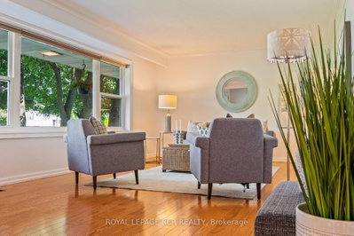 89 Town Line • Orangeville, ON photo 3