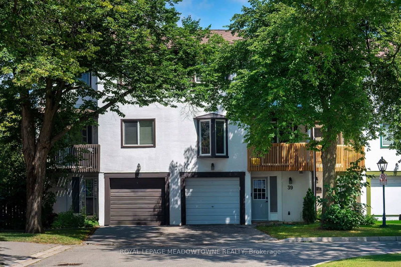 39 - 2651 Aquitaine Avenue