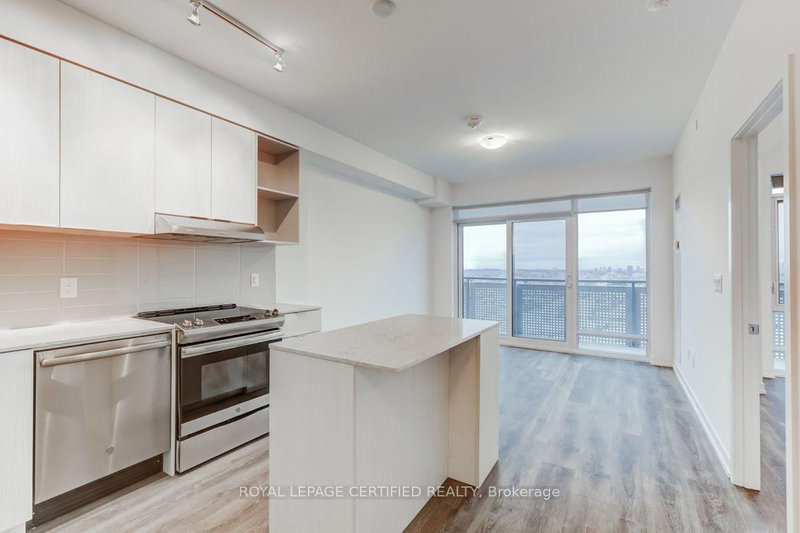 1612 - 2520 Eglinton Avenue W