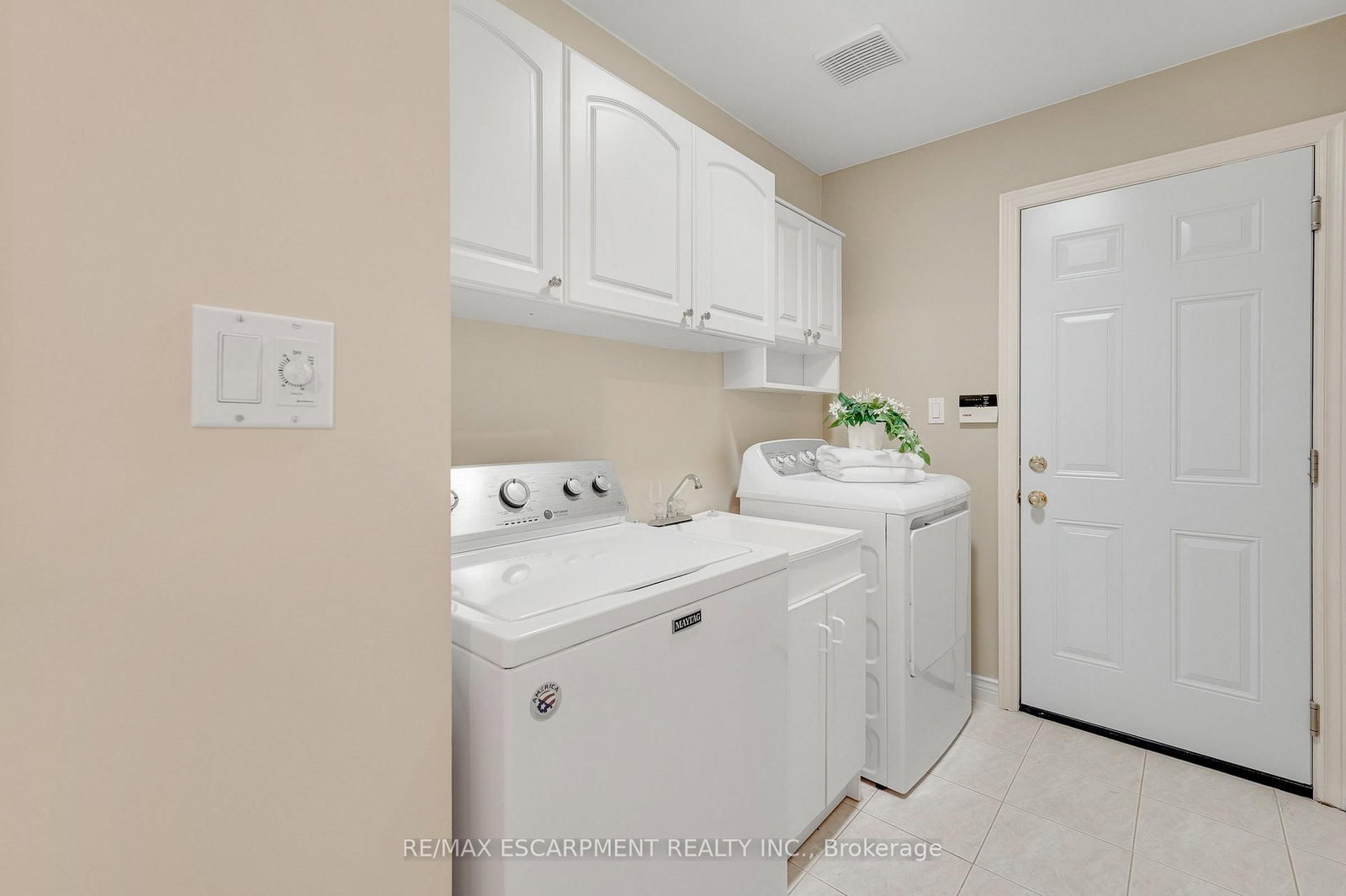 1150 Augustus Drive • Burlington, ON photo 17