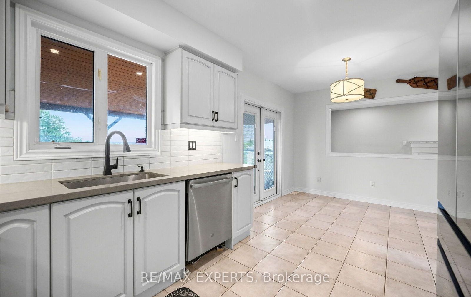 90 Coolspring Crescent • Caledon, ON photo 17