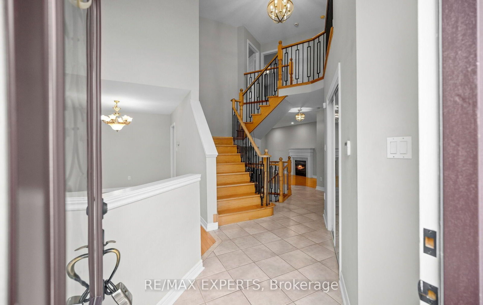 90 Coolspring Crescent • Caledon, ON photo 4