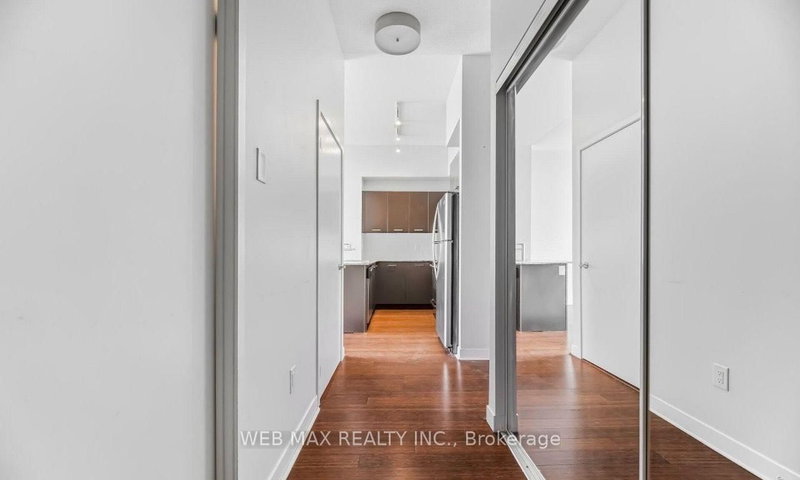 3212 - 360 Square One Drive