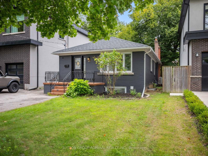 65 Woodbury Road
