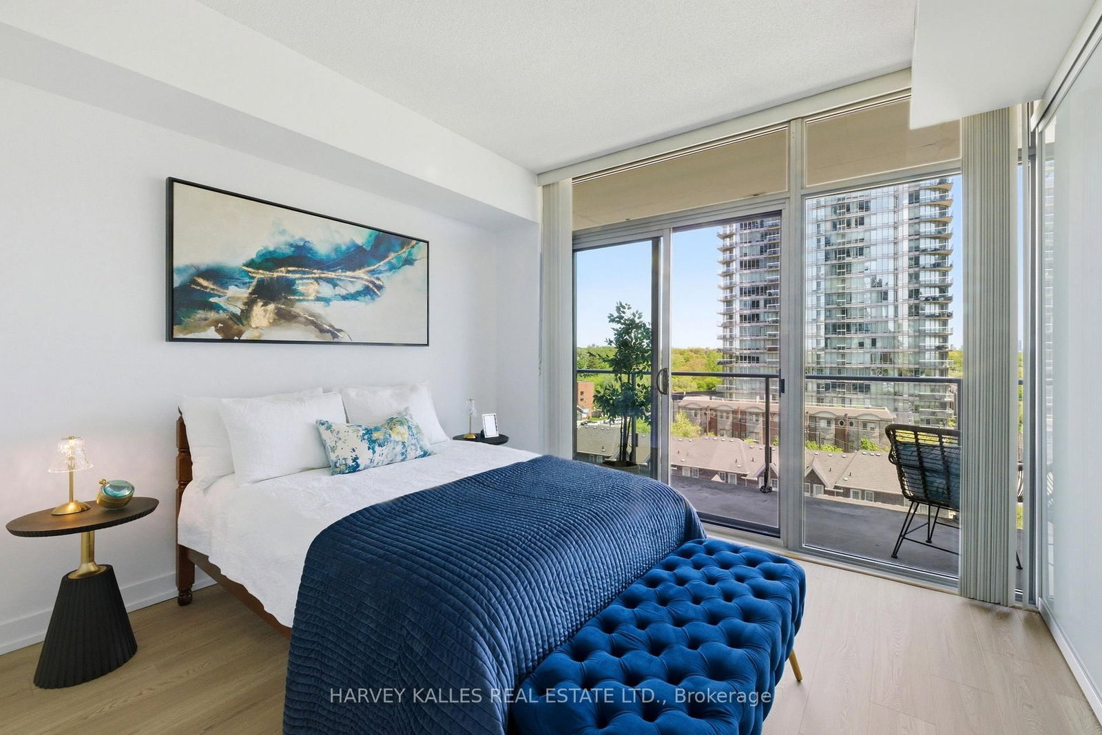 103 The Queensway • #701 • Toronto, ON photo 15