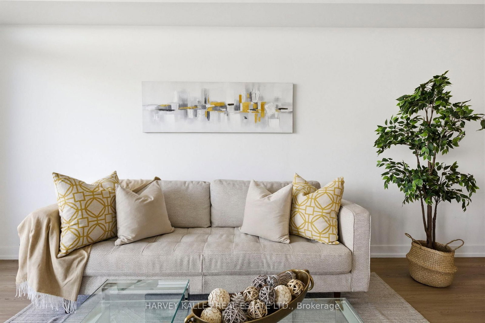 103 The Queensway • #701 • Toronto, ON photo 2