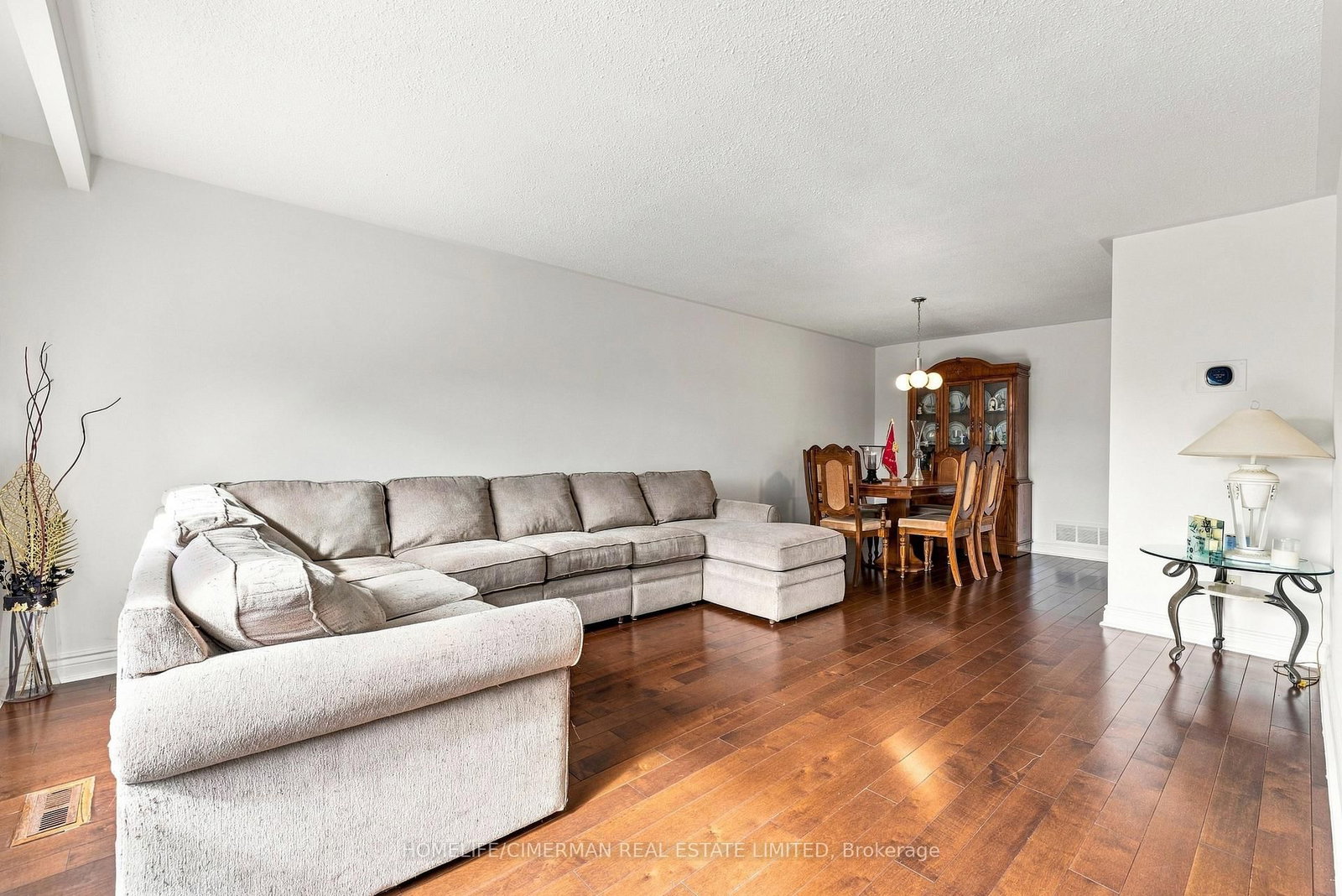 505 Appledore Crescent • Mississauga, ON photo 4
