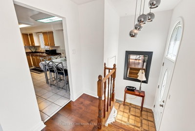 505 Appledore Crescent • Mississauga, ON photo 8