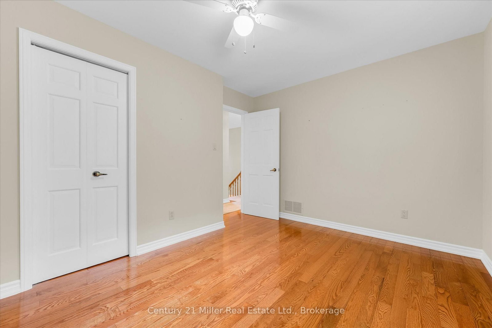 1482 Caulder Drive • Oakville, ON photo 24