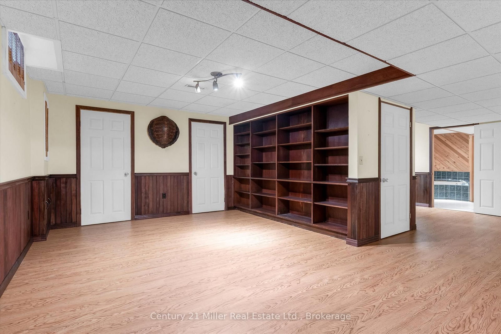 1482 Caulder Drive • Oakville, ON photo 38