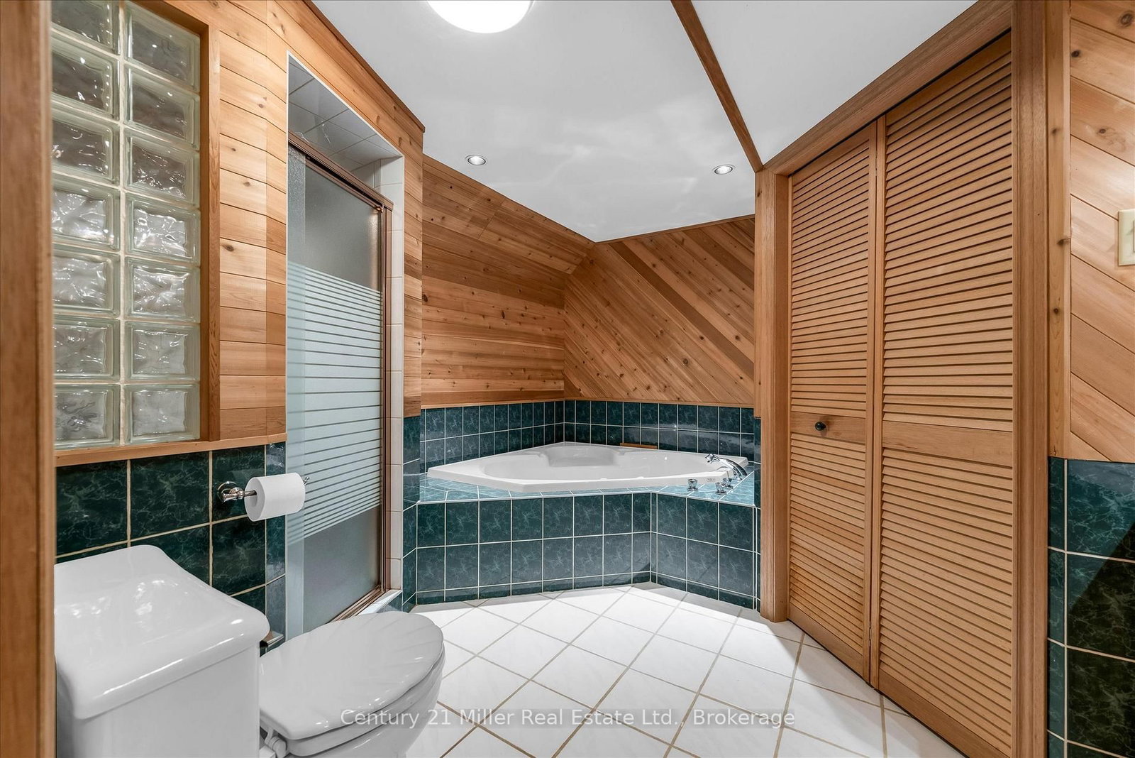 1482 Caulder Drive • Oakville, ON photo 39