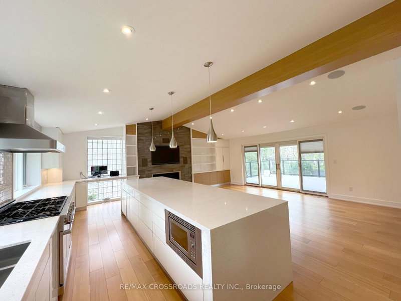 1532 Merrow Road