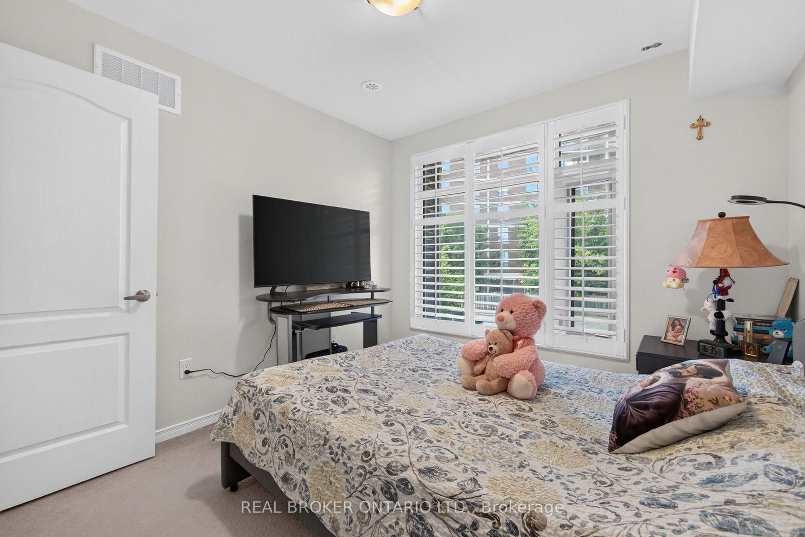 35 Applewood Lane • #63 • Toronto, ON photo 15