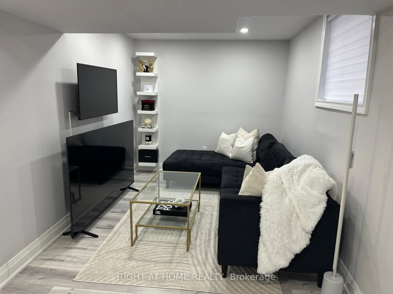 1015 Mccuaig Milton,ON L9T 6S4 — Photo 19