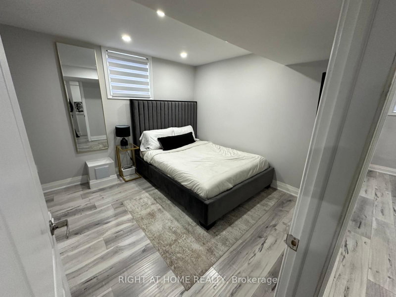 1015 Mccuaig Milton,ON L9T 6S4 — Photo 20