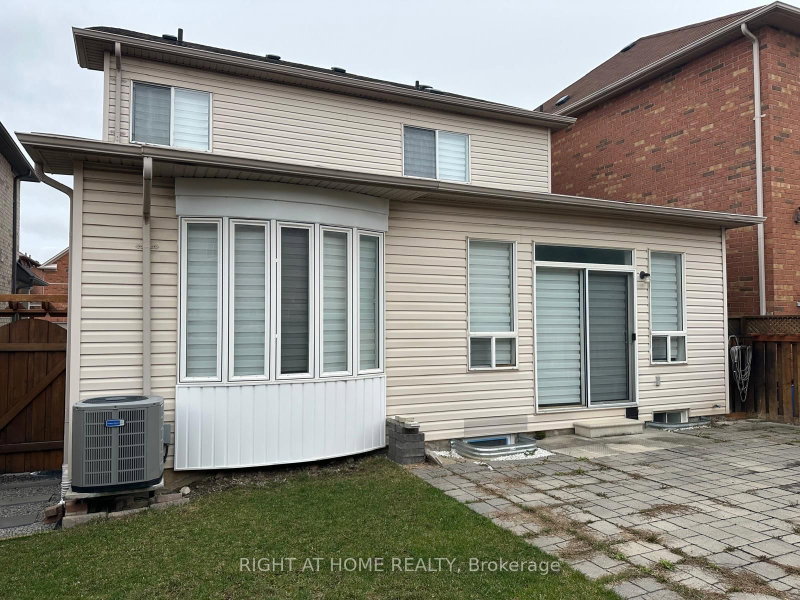 1015 Mccuaig Milton,ON L9T 6S4 — Photo 23