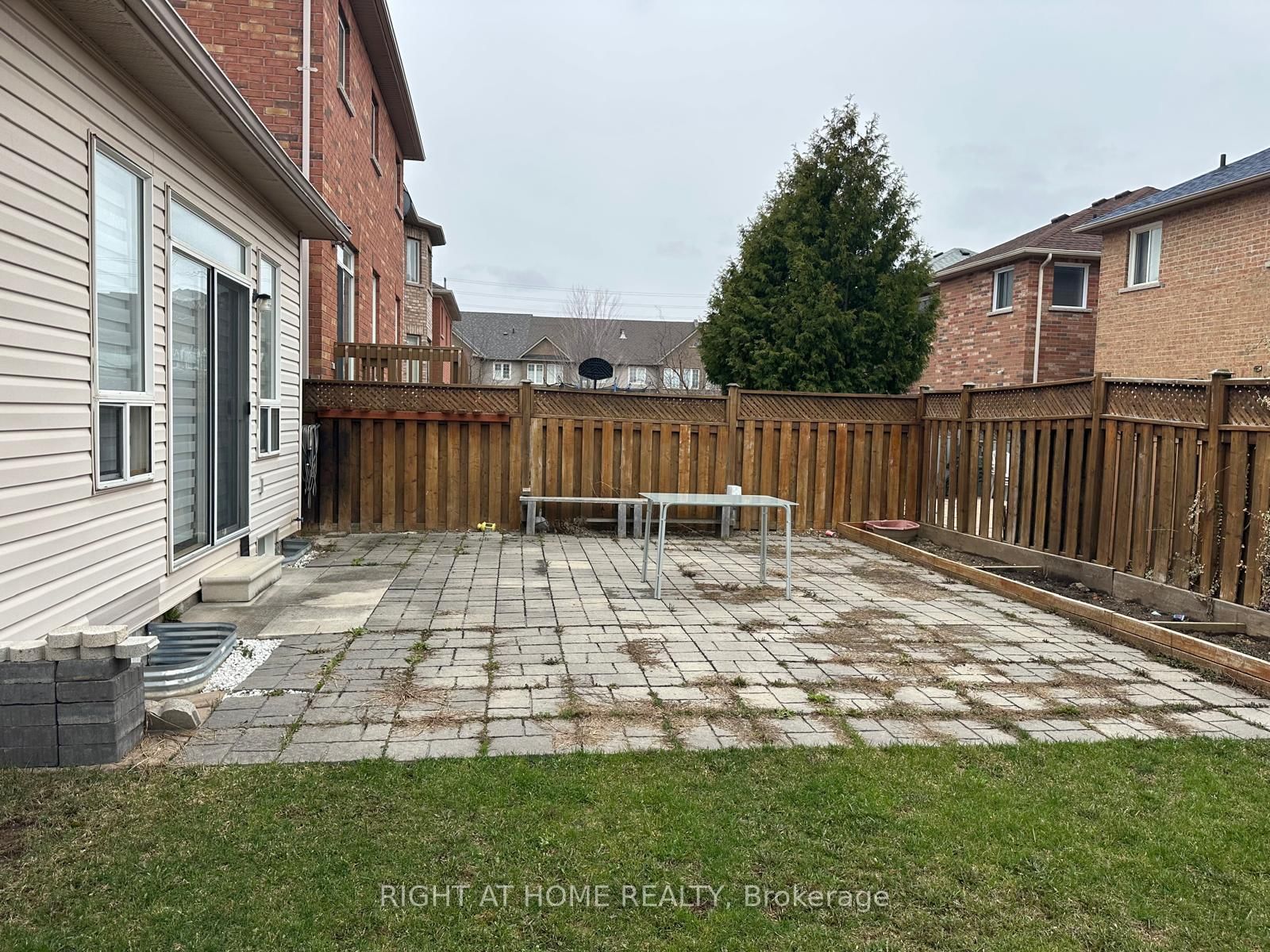 1015 Mccuaig Milton,ON L9T 6S4 — Photo 24