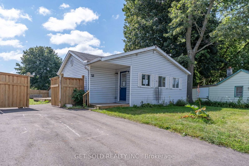 12 Vimy Street