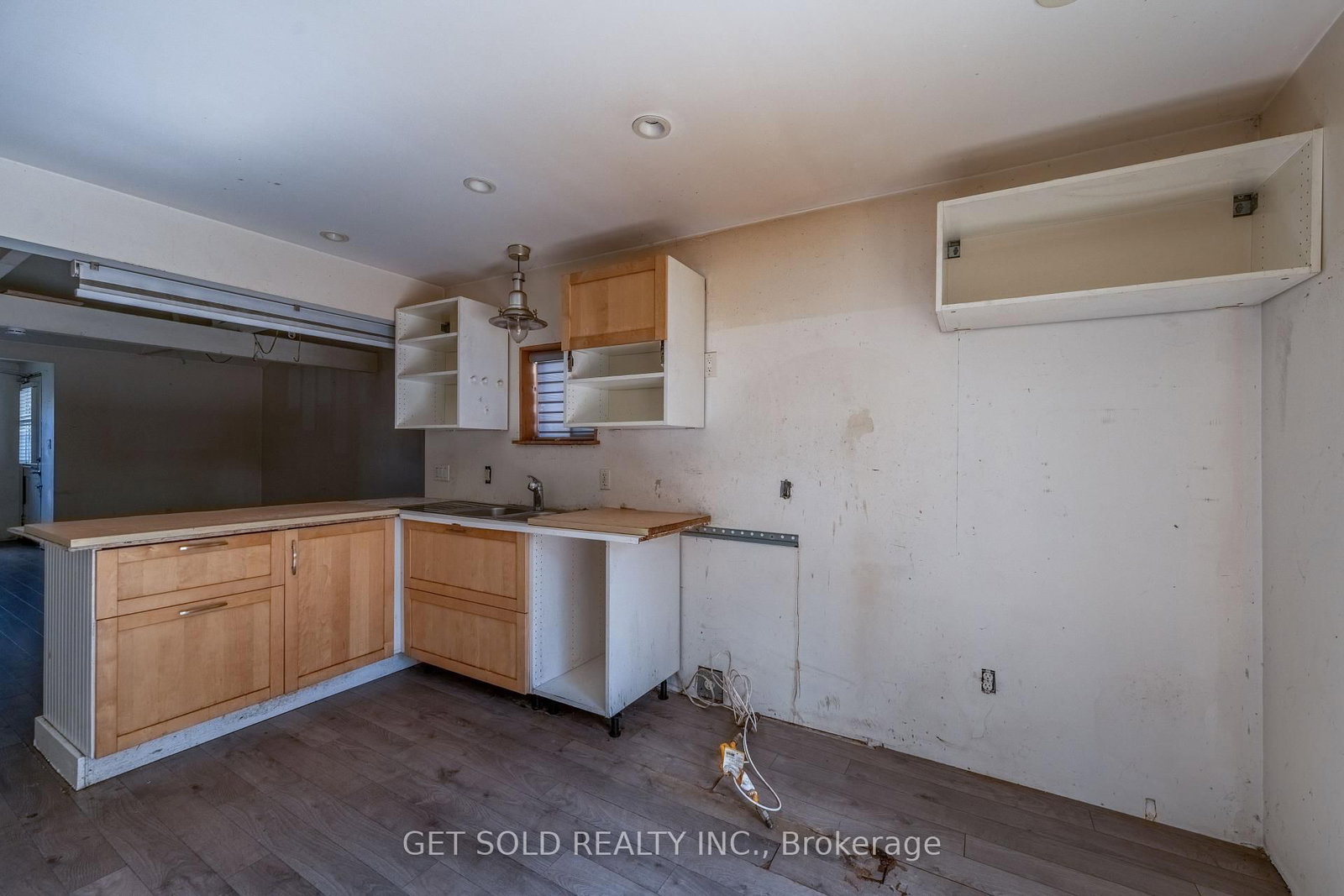 12 Vimy Street • Halton Hills, ON photo 11