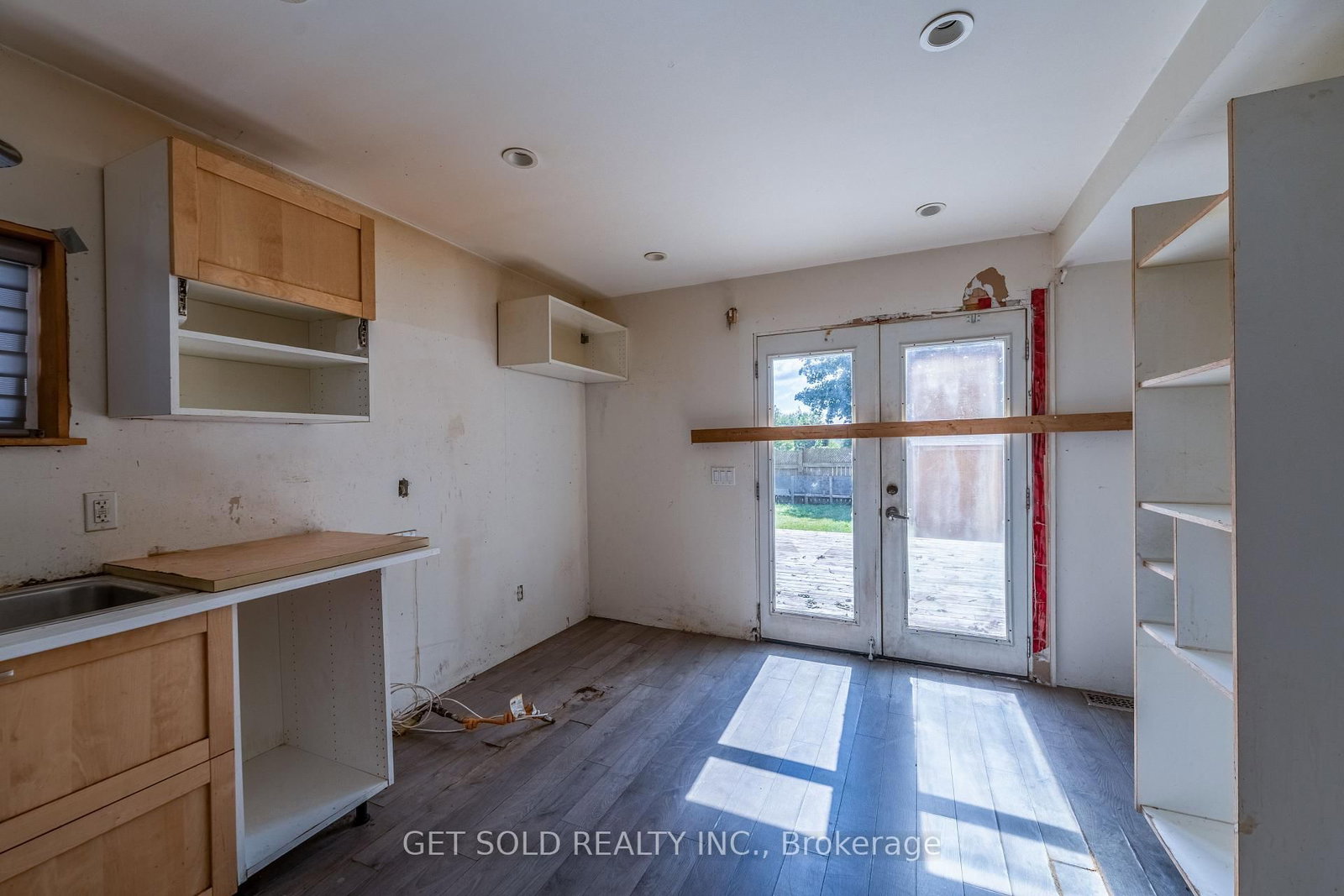 12 Vimy Street • Halton Hills, ON photo 9