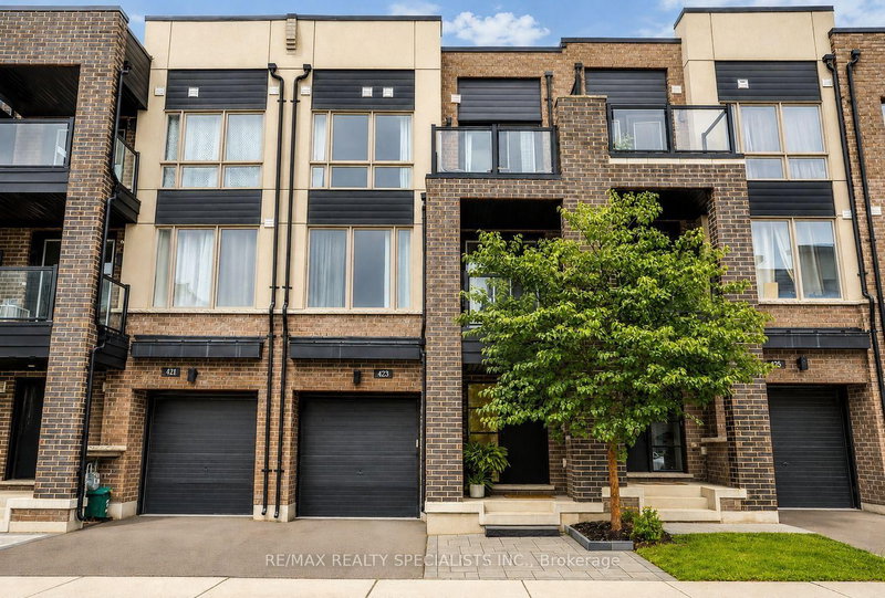 423 Rockwell Common