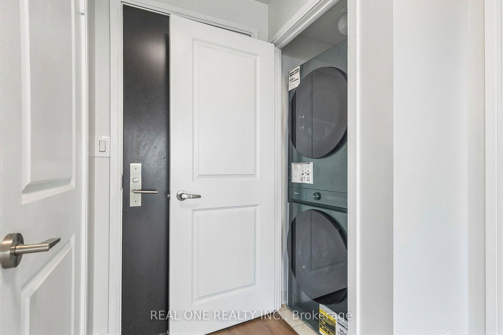 60 Absolute Avenue • #5301 • Mississauga, ON photo 11