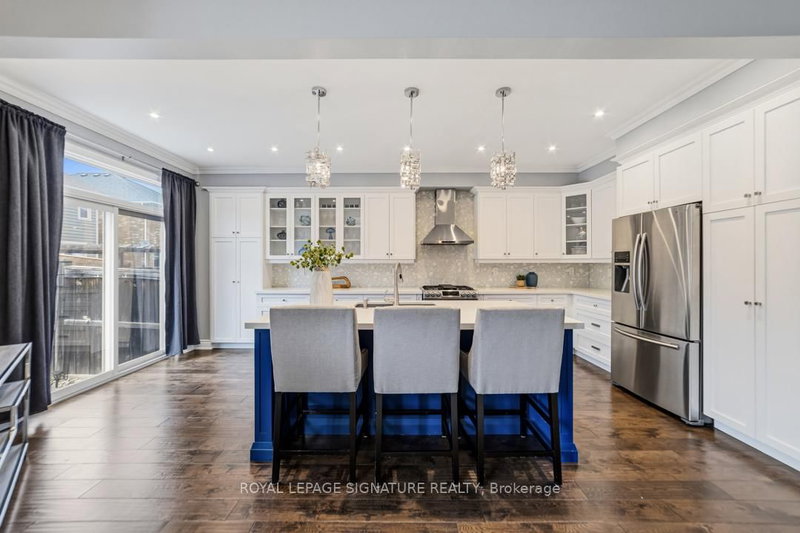 27 Aird Court