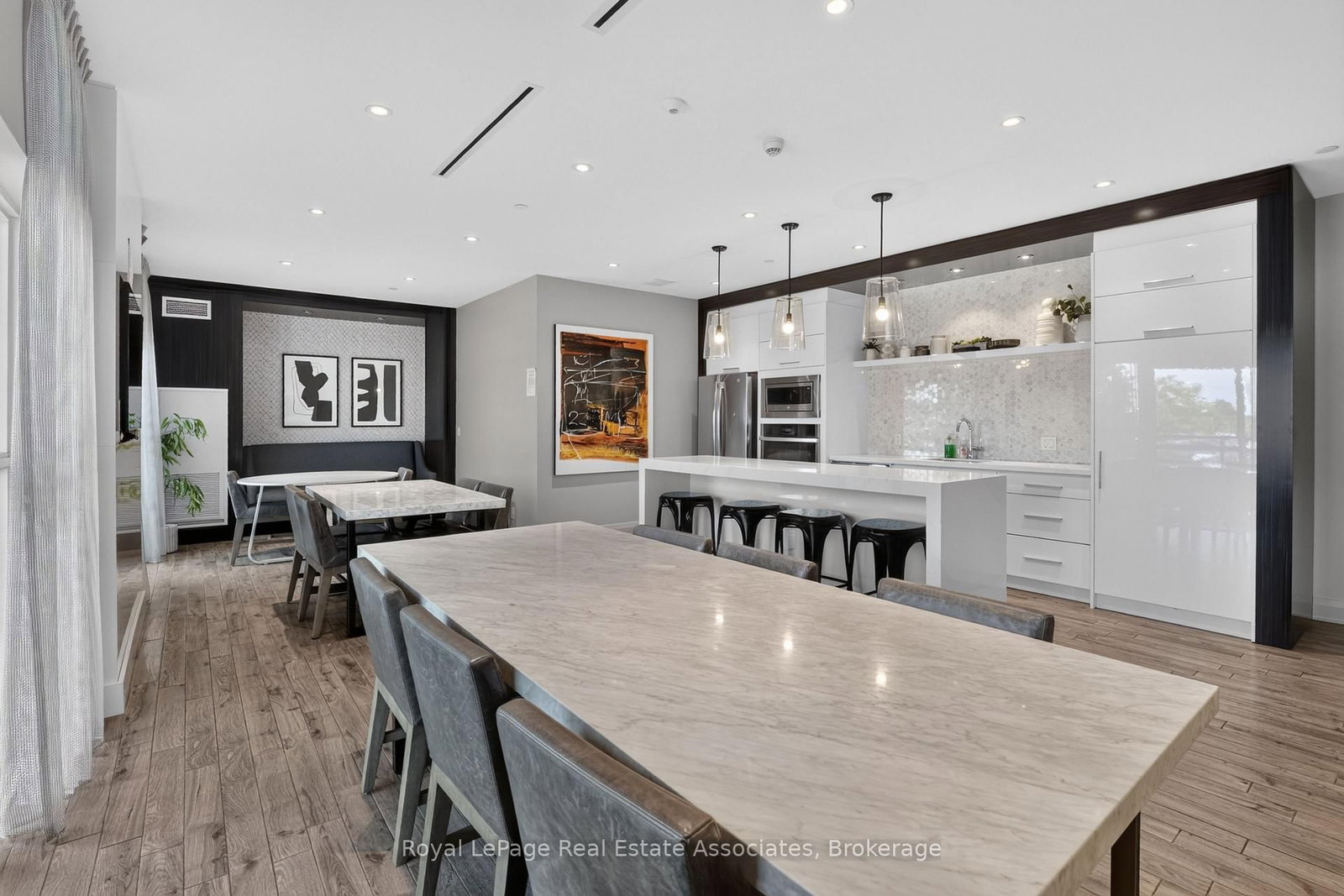 102 Grovewood Common • #636 • Oakville, ON photo 39