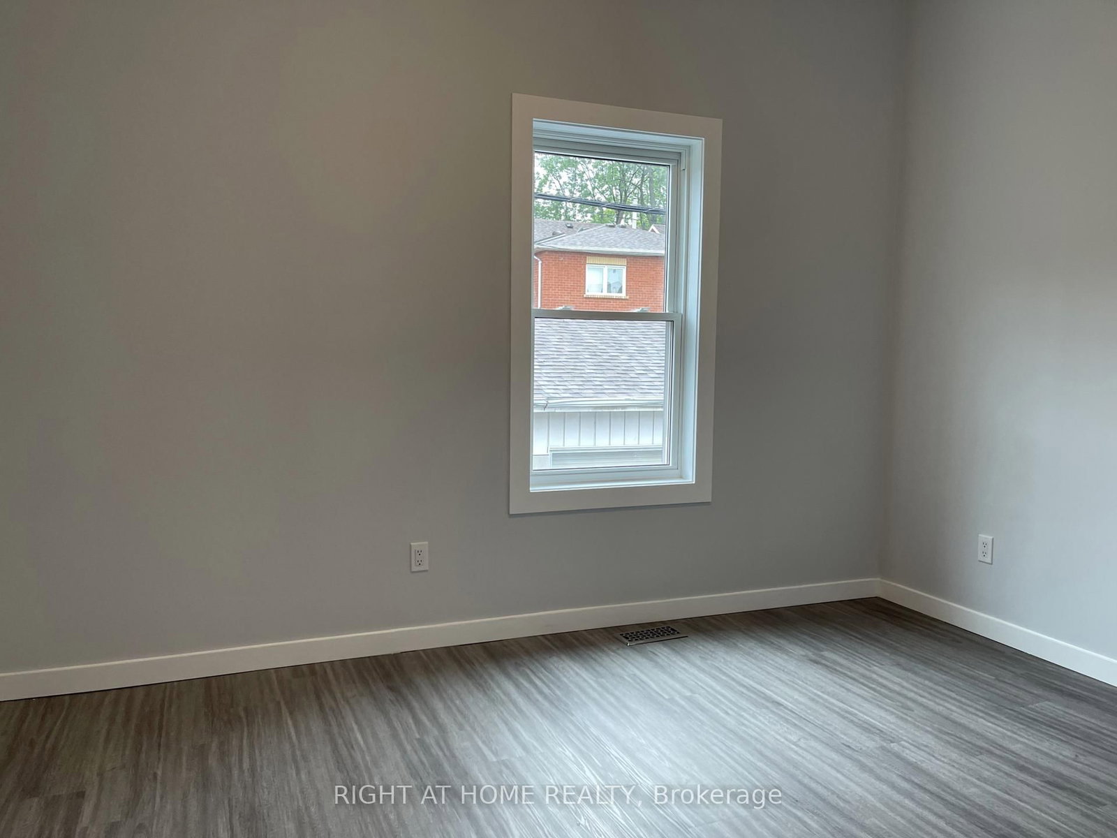 Laneway Suite - 980 Ossington Avenue, Toronto 4
