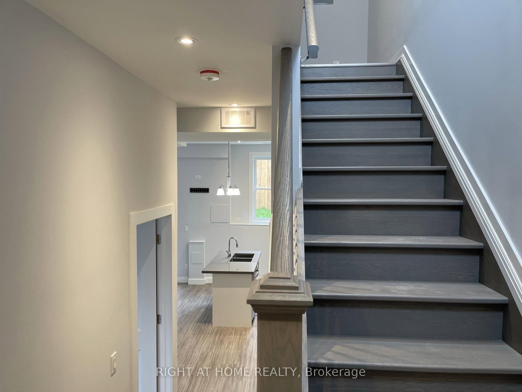 Laneway Suite - 980 Ossington Avenue 5