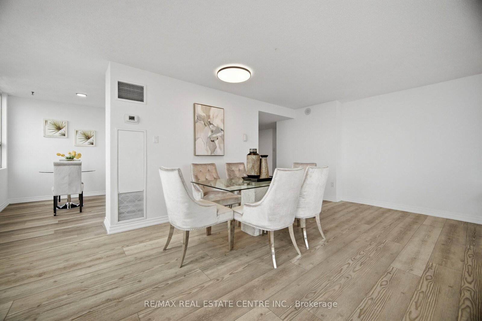 3650 Kaneff Crescent • #2601 • Mississauga, ON photo 14