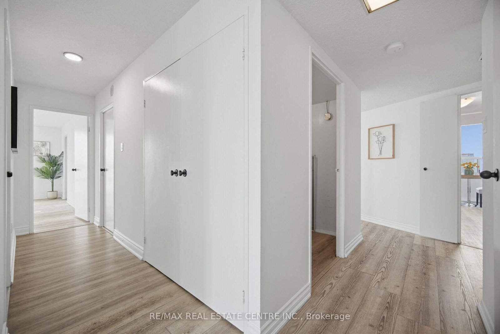 3650 Kaneff Crescent • #2601 • Mississauga, ON photo 21