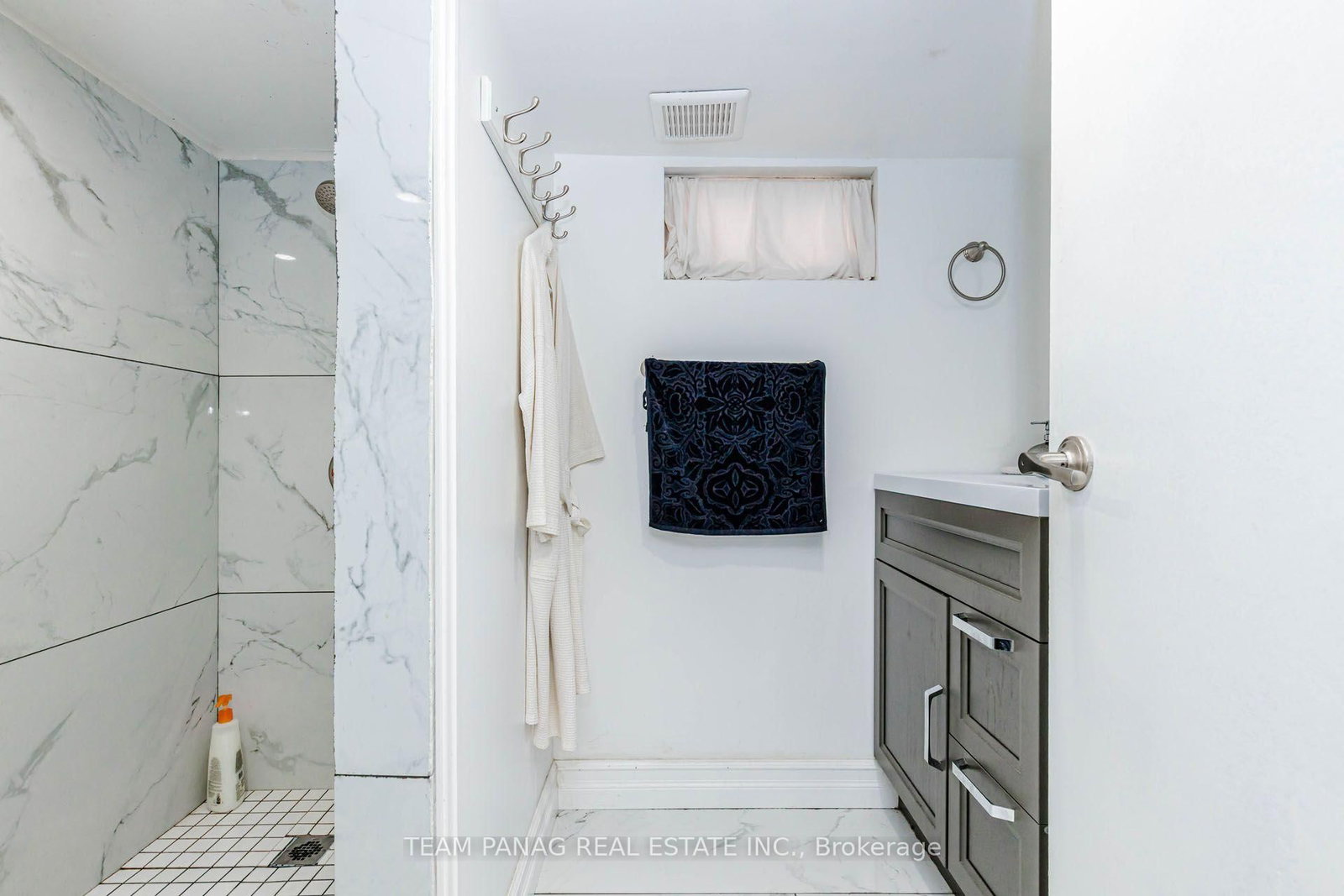 14 Spears Street • Toronto, ON photo 36