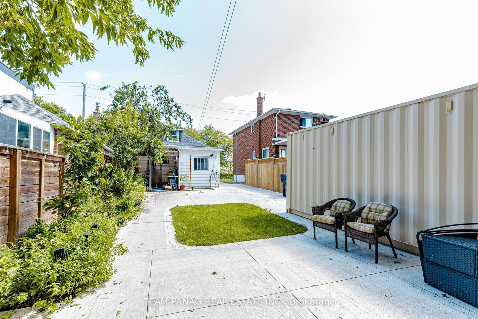 14 Spears Street • Toronto, ON photo 42