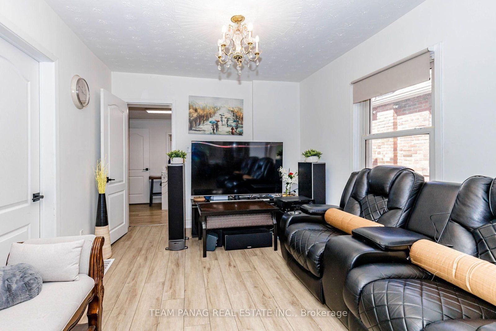 14 Spears Street • Toronto, ON photo 8
