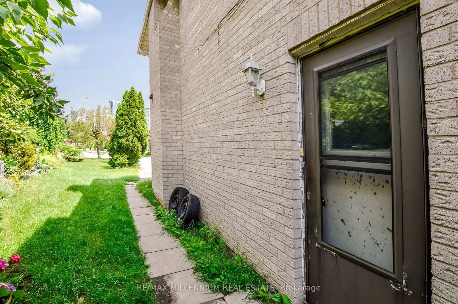 651 Shetani Mississauga,ON L5B 2Z7 — Photo 28