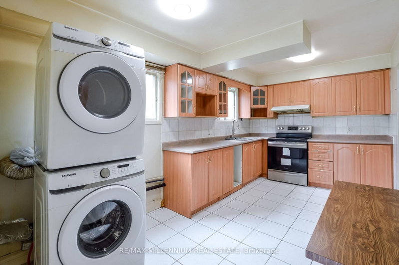651 Shetani Mississauga,ON L5B 2Z7 — Photo 6