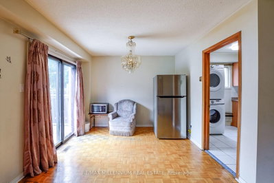 651 Shetani Mississauga,ON L5B 2Z7 — Photo 8