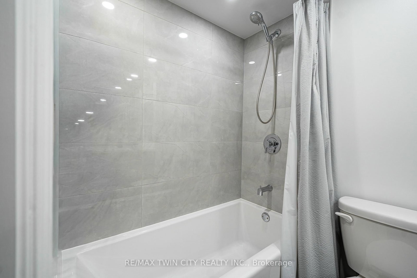 288 Mill Road • #A32 • Toronto, ON photo 23