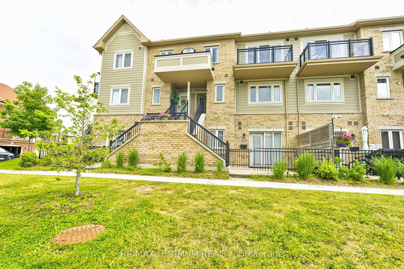 250 Sunny Meadow Boulevard • #307 • Brampton, ON photo 2