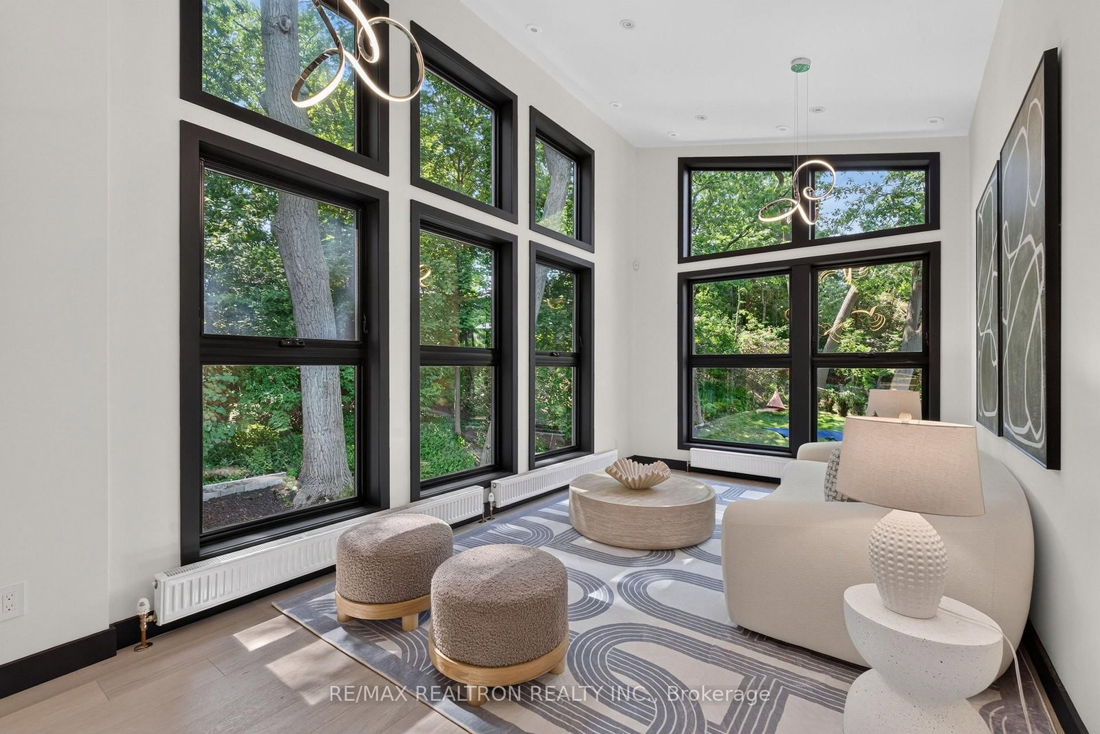 8 Breezewood Drive • Toronto, ON photo 24